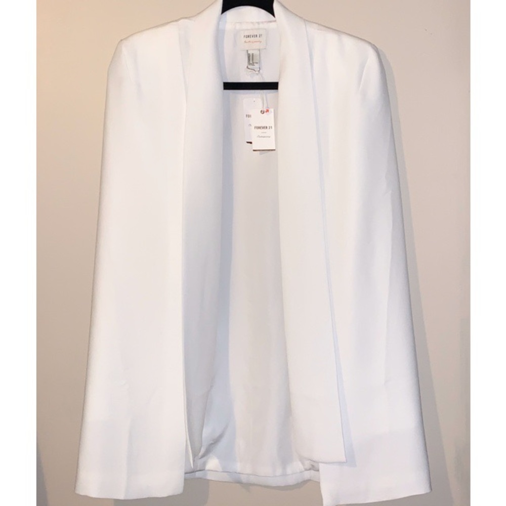 Career Jacket / White Blazer